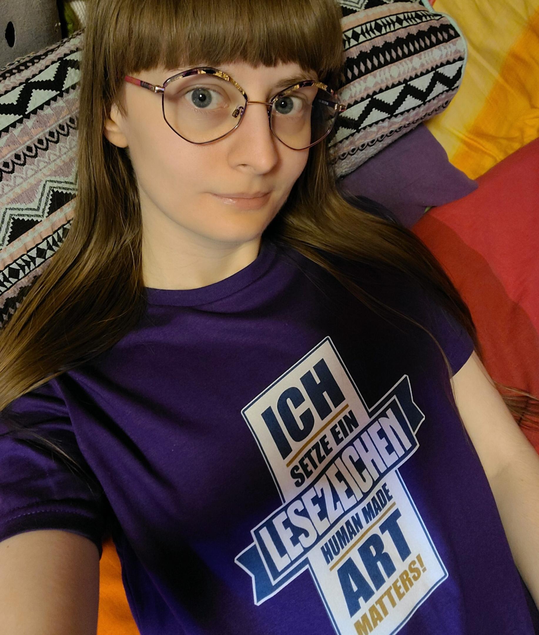 Virginia Anemona im writeshirt Style